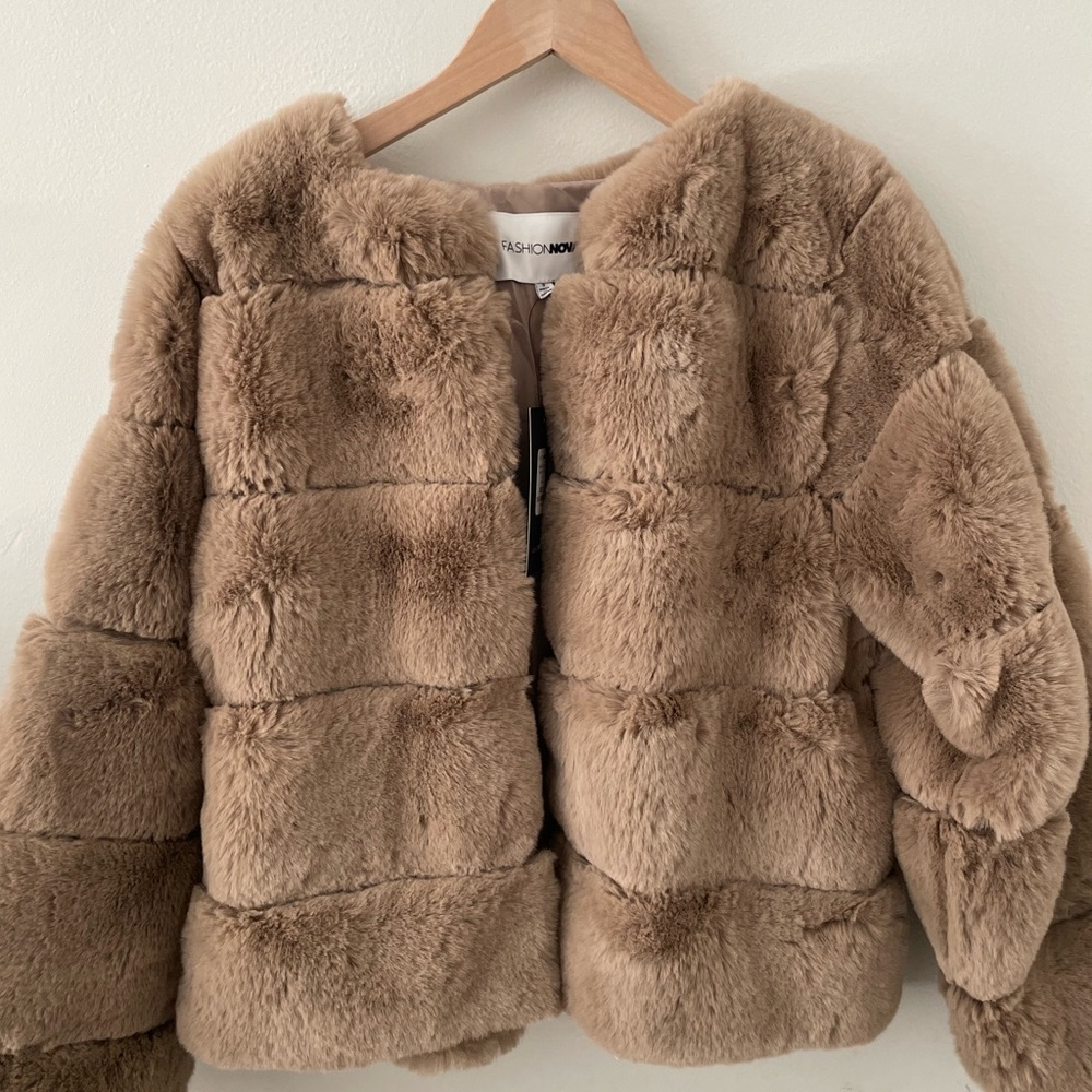 Fashion Nova Fur Coat Size Small